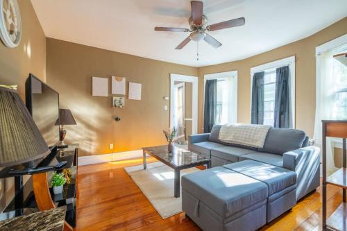 Charming Chicopee Getaway in ชิโคปี (MA)