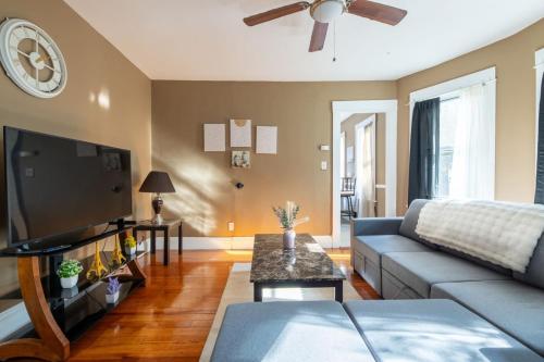 Charming Chicopee Getaway in ชิโคปี (MA)