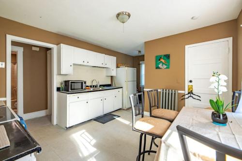 Charming Chicopee Getaway in ชิโคปี (MA)