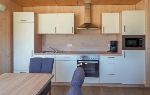 Kitchen, Ferienpark Wolfsschluchtht in Prum