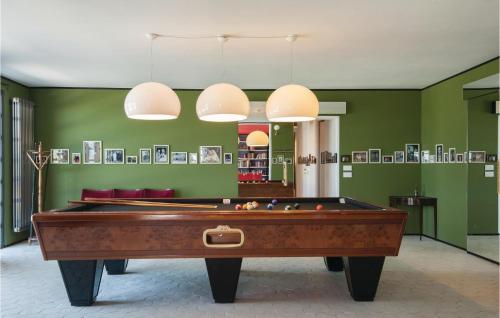 Seven-Bedroom Holiday Home in Perugia - image 3