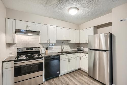 Crest At East Cobb 1812 Comfort, Spacious 2bd 2bt detail
