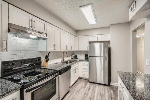 Crest At East Cobb1820e Comfort, Spacious 2bd 2bt detail