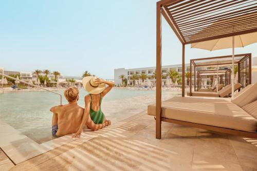 Grand Palladium Palace Ibiza Resort & Spa- All Inclusive - image 2