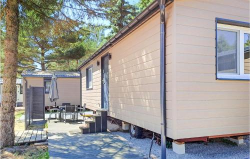Schöner Stacaravan In Lohmen Am See Mit Wlan in Lohmen, Deutschland