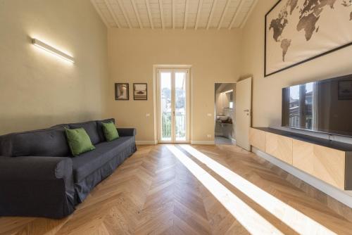 Pisana Modern by MMega, Florencie