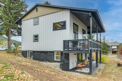 Mountain-View Home Near Hiking in Alpine! in Alpine (WY)
