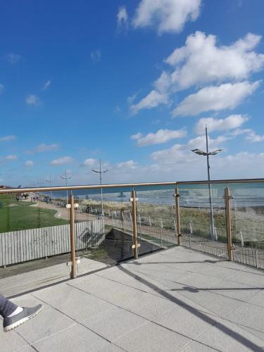 Beach View Apartment - First floor with balcony in นิวคาสเซิล