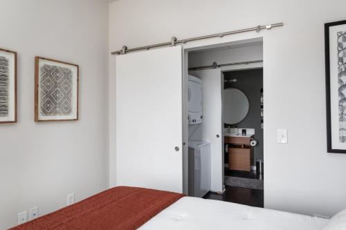 Curated, New Build Condo on TART Trail, With Bikes, Traverse City (foto 7)