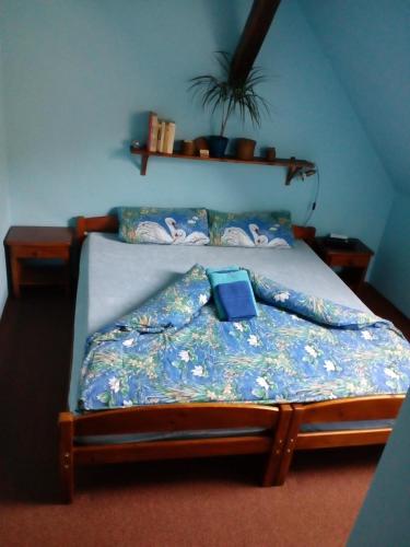 1 queen bed