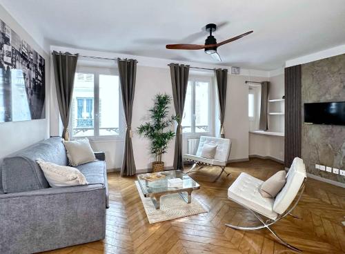 Champs Elysees - Prestige apartment with lift for 6, París