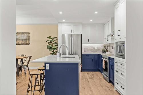 Stylishly Renovated Spring Creek Retreat - image 2