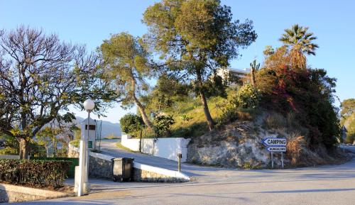 Camping Tropical Almunecar - Hotel - Almuñécar