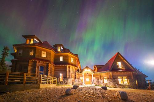 . The Lodge at Bow Lake