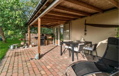 Awesome Home In Føllenslev With Wifi in Føllenslev