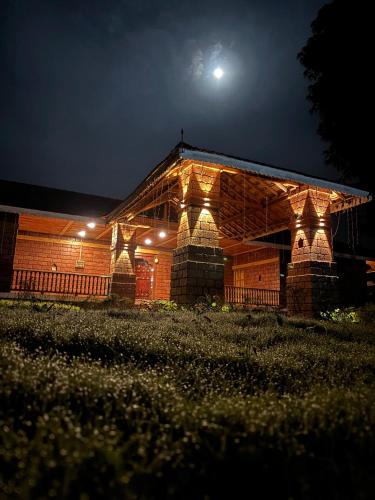 A szálláshely kívülről, Ranjanghar in Guhagar