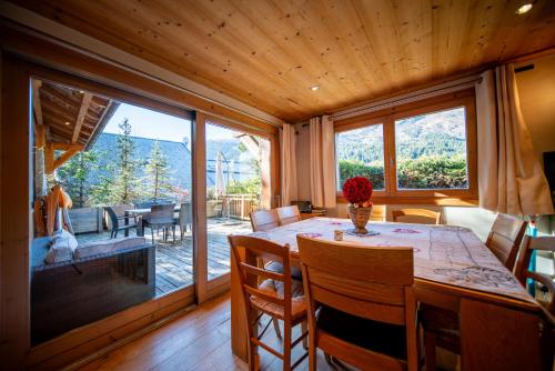 Appartement de prestige dans chalet Novalsia à Méribel avec sauna (Appartement de prestige dans chalet Novalsia a Meribel avec sauna) in เลเซเรตตา