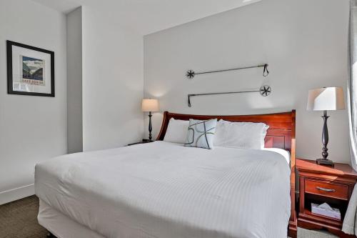 Classic Hideaway Elegant 2BD 2BTH - image 3