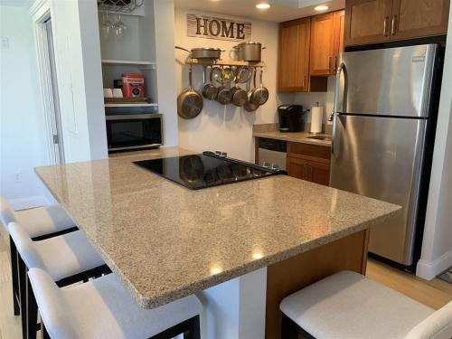 The Lookout - Private Views of Atlantic The Lookout - Private Views of Atlantic