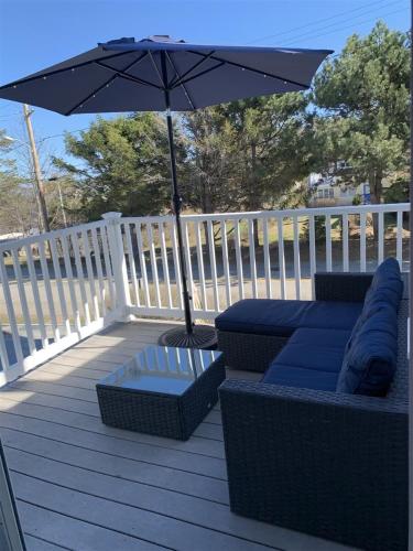 The Lookout - Private Views of Atlantic The Lookout - Private Views of Atlantic