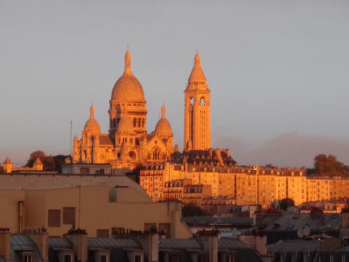 Sweet Home Panoramique Sacré Coeur, París