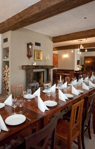 Restauracja, Koczor Winery and Guesthouse in Balatonfured