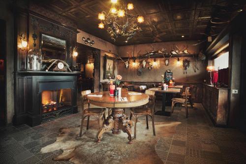 Hotel Loco - image 7