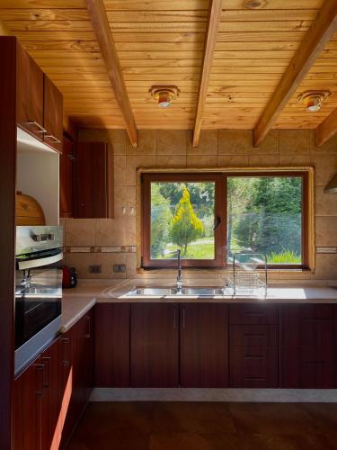 virtuve, Las Bandurrias Eco Hostal in Cochamo