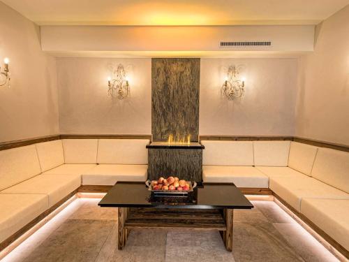 Hotel Universo - image 2