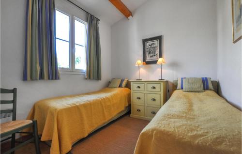 3 Bedroom Beautiful Home In Roquebrune-Sur-Argens - image 2