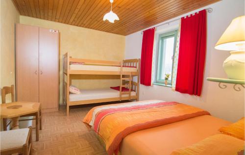 Fantastisk Hjem I Kostel Med Wifi (Amazing Home In Kostel With Wifi) in Fara