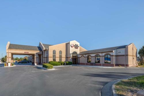 Best Western Plus Sikeston - image 6