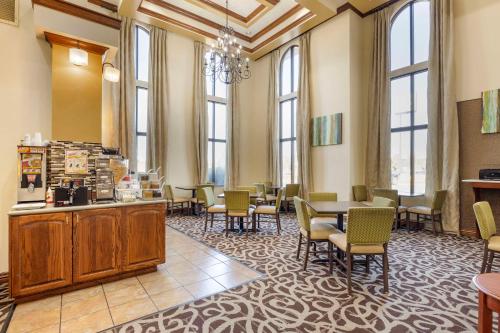 Best Western Plus Sikeston - image 2