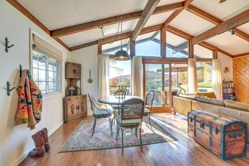 Cozy Mtn-View Chalet Less Than 2 Mi to Windham Slopes in Windham, USA