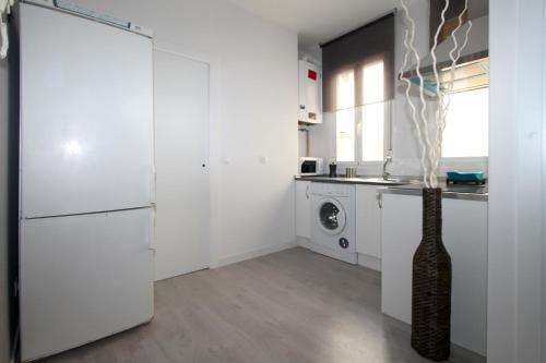 Apartamentos Dali Madrid - image 6