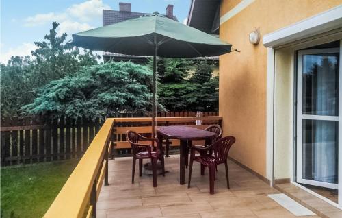 Viesnīcas āriene, 4 Bedroom Stunning Home In Dominikowo in Dominikowo