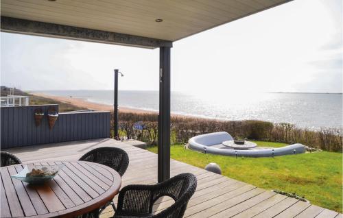 外部景觀, Two-Bedroom Holiday Home In Esbjerg V in 耶廷