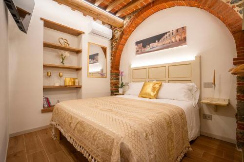 LE STANZE D'ORO - Amore in Porta Crucifera