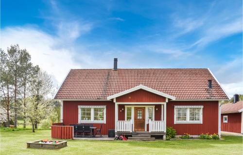 Lovely Home In Gränna With House A Panoramic View – khách sạn tại Trung tâm Jonkoping