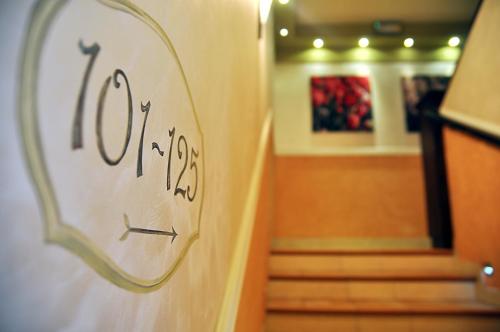Ahotel - image 5