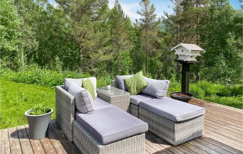 Utvendig, 3 Roms Lekker Bolig I Molde (3 Bedroom Gorgeous Home In Molde) in Molde