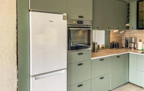 virtuve, Pet Friendly Home In Straumsjøen in Straumsjoen