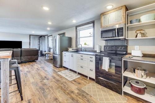 Rustic Cabin Working Homestead in Peyton! in Peyton, USA