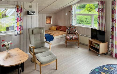  Holiday Home Pøt Strandby Denk Vi in Sønderby