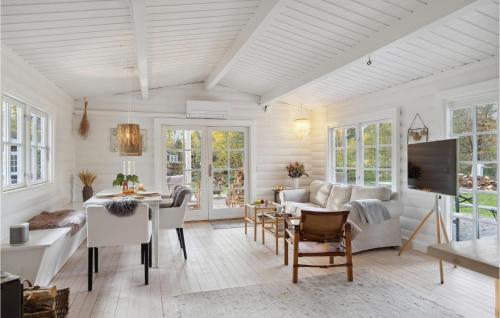  Beautiful Home In Nykøbing Sj With Wifi in Tjørneholm