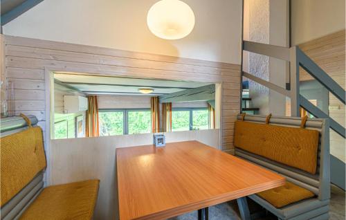 Three-Bedroom Holiday home Kirchheim with a Fireplace 04 - image 9
