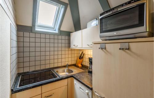 Three-Bedroom Holiday home Kirchheim with a Fireplace 04 - image 6