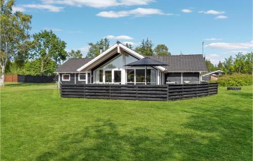 . Four-Bedroom Holiday Home In Hals