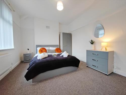 Central Manchester Modern 4 Bed House - free parking, Manchester (fotografie 2)