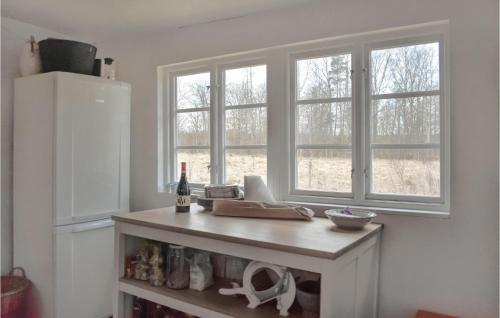 ห้องครัว, Gorgeous Home In Olofström With Wifi (Gorgeous Home In Olofstrom With Wifi) in อูล็อฟสเตริม